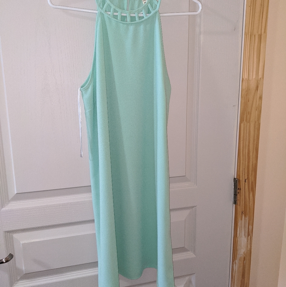 NEVER WORN - Adorable high-neck dress